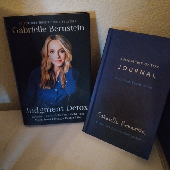 Book Bundle - Picture 7 of 7